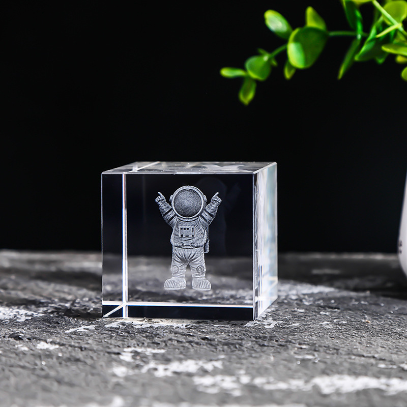 High Quality K5 Crystal 3D Art | Unique 40mm Souvenir & Creative Gift Keepsake